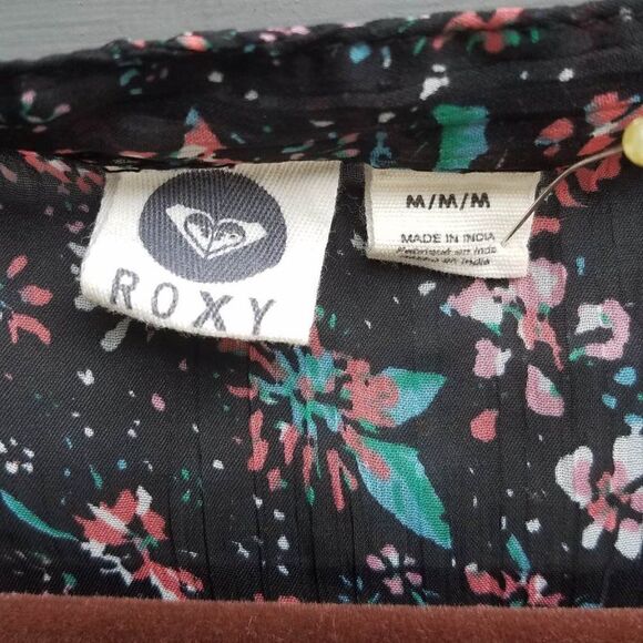 Roxy Sheer Black Floral Button down Top size Medium - Picture 2 of 11